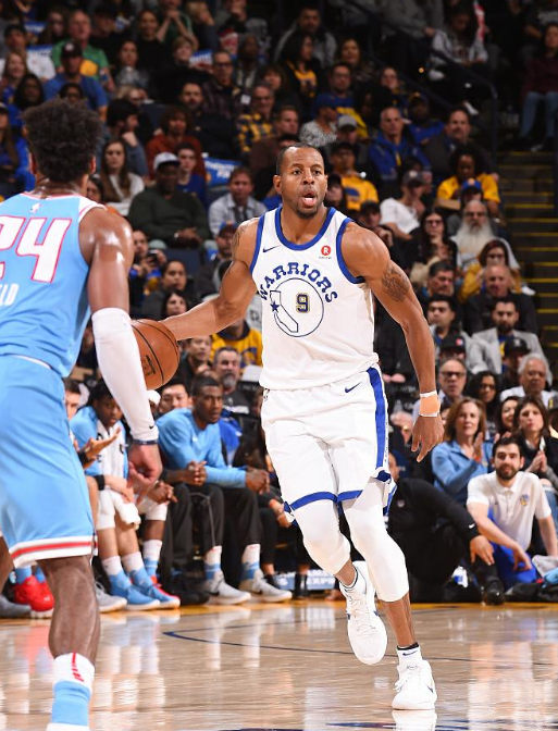 火箭队开启新赛季训练日（火箭队新赛季训练日启幕）