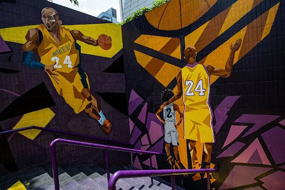 跟队记者：迈尼昂看起来不会续约，但阿莱格里仍在试图说服他（随队记者：迈尼昂续约希望渺茫，阿莱格里仍在努力劝说他）