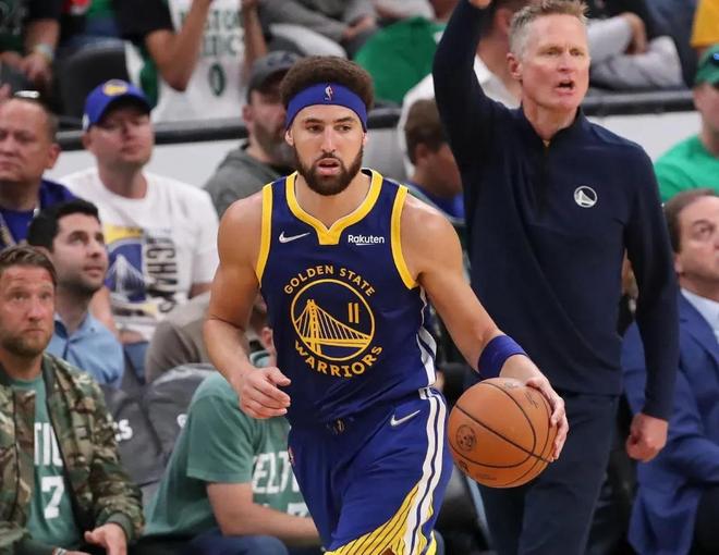 记者：加拉塔萨雷希望免费租借萨拉赫，合同半年800万欧（记者称加拉塔萨雷欲免租引进萨拉赫，半年期合约800万欧元）