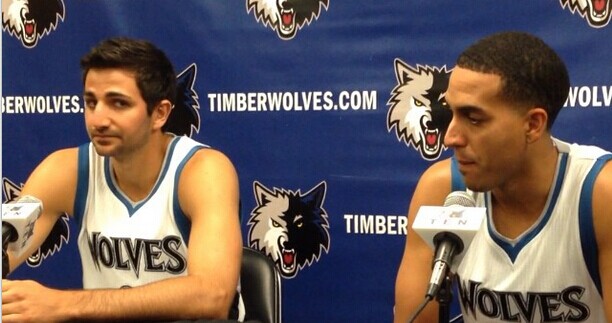 福苏-门萨：曼联青训以前规矩相当严格，比如必须穿黑色球鞋（福苏-门萨称曼联青训曾严苛到球鞋仅限黑色）