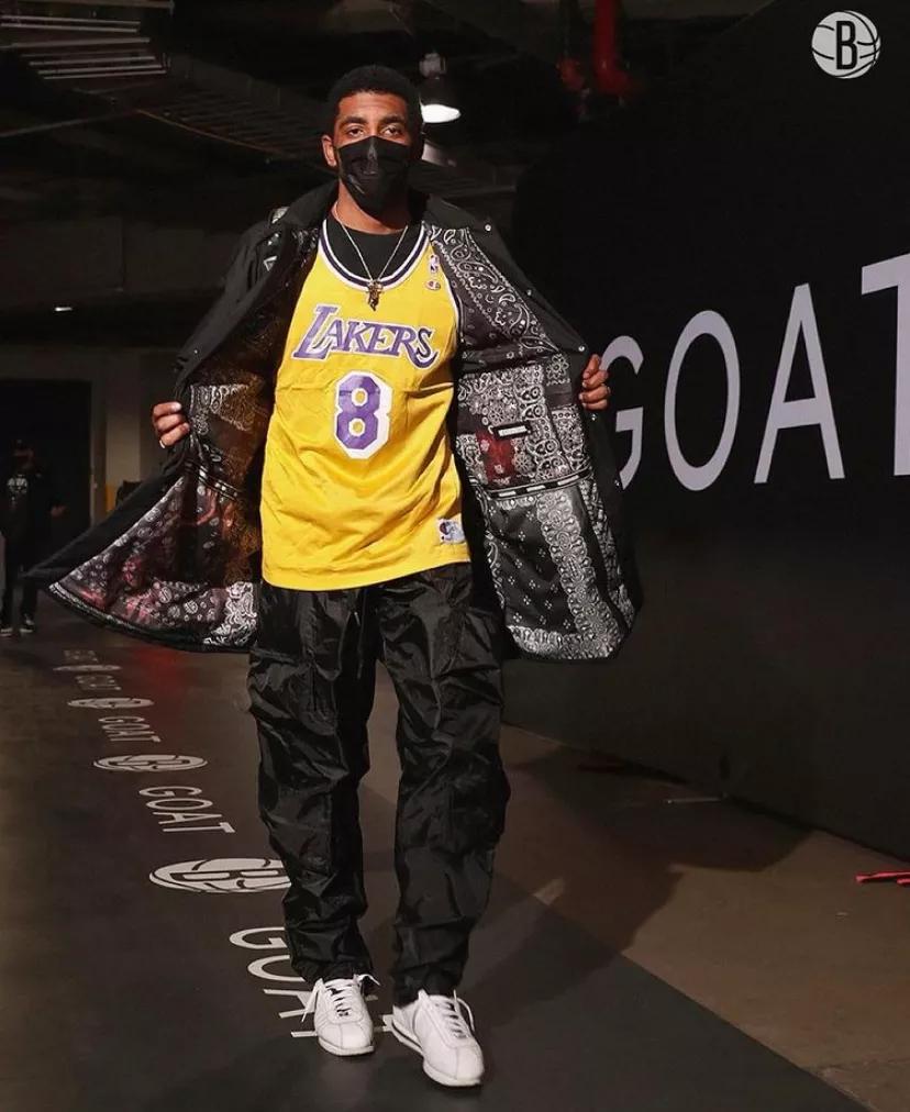 利雅得胜利vs赛哈特海湾：C罗领衔，马内、菲利克斯首发出战（利雅得胜利迎战赛哈特海湾：C罗率队，马内与菲利克斯先发亮相）